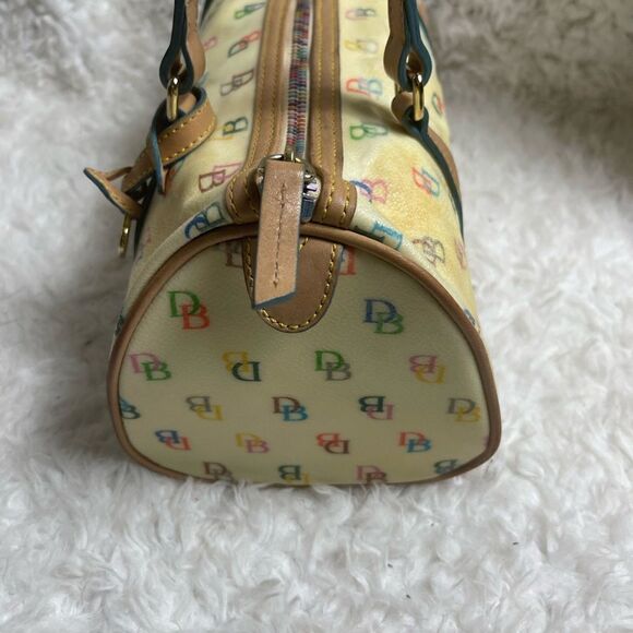 Dooney & Bourke PVC Multi color logo Bagette shoulder bag. Tan leather trims - Picture 5 of 16